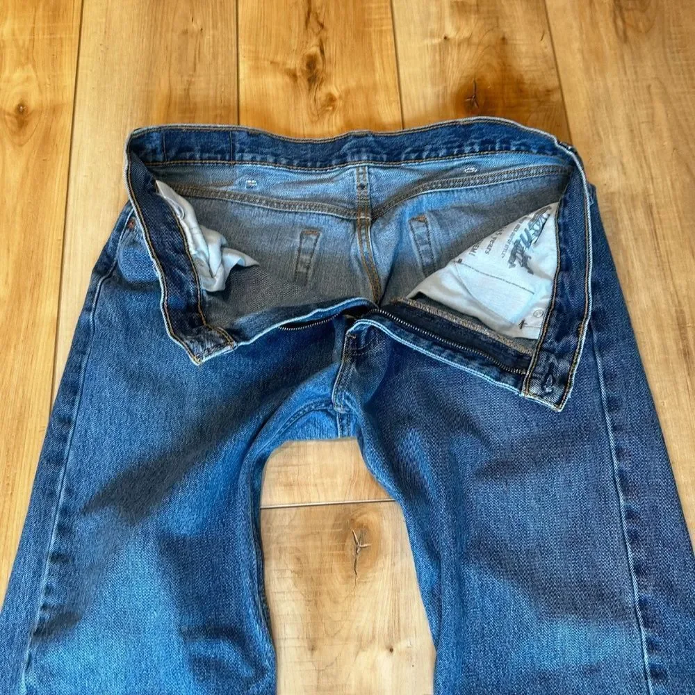Levi's Mens 505 Classic Straight Leg 38